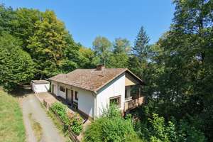 Wohnhaus mit Appartement und zwei Garagen am Waldrand! – Die vollständige Adresse der Immobilie erhältst du vom Anbieter., 57555 Mudersbach – Vorschaubild 3