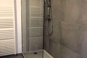 2-Zimmer-Wohnung mit tollem Balkonblick mitten in Pocking – Die vollständige Adresse der Immobilie erhältst du vom Anbieter., 94060 Pocking – Vorschaubild 5