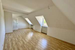 Schöne, helle 3 Zimmer Dachgeschosswohnung in ruhiger Lage von Do-Barop – Die vollständige Adresse der Immobilie erhältst du vom Anbieter., 44225 Barop, Dortmund – Vorschaubild 2