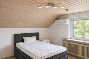 Gepflegtes freistehendes Einfamilienhaus mit Garten & Wintergarten - Fürth-Unterfarrnbach – Die vollständige Adresse der Immobilie erhältst du vom Anbieter., 90766 Unterfarrnbach, Fürth – Vorschaubild 21