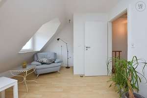 Modern möbliertes Haus in Stuttgart Bad Cannstatt – Die vollständige Adresse der Immobilie erhältst du vom Anbieter., 70376 Altenburg, Stuttgart – Vorschaubild 29