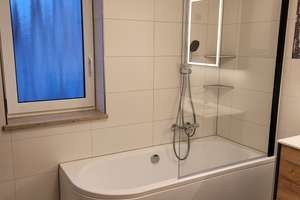 Premium All-In Wohnung (90m²) in Wunsiedel – Vollmöbliert – Dr.-Friedrich-Heß-Straße 2, 95632 Wunsiedel – Vorschaubild 6