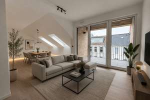 MG-Eicken: Erstbezug: Dachgeschoss! Ruhige Sonnendurchflutete 3-Zimmer-Wohnung! Nähe Gericht!