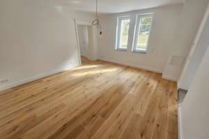 Exklusives Wohnen in der Villa Steuben mit Terrasse & Garten|Bad mit Wanne & Dusche| Fußbodenheizung – Steubenallee 3, 39104 Altstadt, Magdeburg – Vorschaubild 7