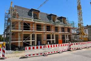 Modernes KfW-55-Haus in familienfreundlicher Lage  – jetzt von attraktiven Förderungen profitieren – Die vollständige Adresse der Immobilie erhältst du vom Anbieter., 64521 Groß-Gerau – Vorschaubild 1