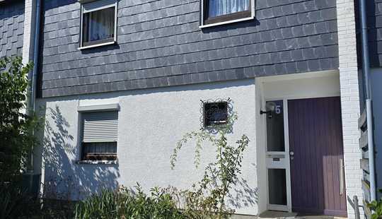 Bild von Preiswertes, gepflegtes 7-Raum-Reihenhaus in Salzgitter Lebenstedt