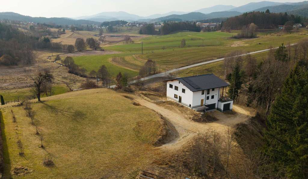 Immobilie in Saldenburg - Alleinlage mit Weitblick bis zu den Bergen! - Bild 0