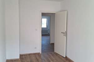 Frisch kernsanierte 3-Zimmer-Wohnung mit Einbauküche – Erstbezug nach Sanierung – Duisburger Str 209, 46049 Lirich-Nord, Oberhausen – Vorschaubild 5