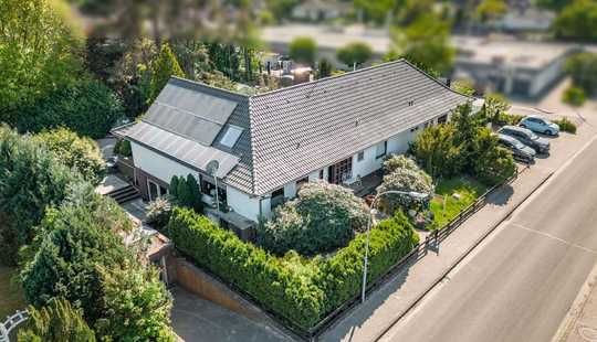 Bild von Über 500 m² Wohn- & Gewerbefläche mit riesigem Entwicklungspotential dank PV-Anlage!