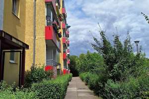 älteres Ehepaar für Wohnung im Hochparterre mit Balkon gesucht - gern mit WBS