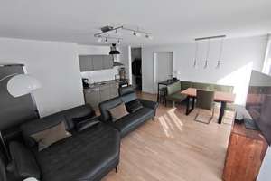Neuwertige 2-Zi-Whg mit Terrasse, Garten, EBK und TG in Stuttgart – Ulmer Straße 266, 70327 Wangen, Stuttgart – Vorschaubild 1