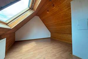 Zu vermieten 3-Zimmer-Dachgeschoss-Maisonettewohnung nahe Zentrum von Tuttlingen – Die vollständige Adresse der Immobilie erhältst du vom Anbieter., 78532 Tuttlingen – Vorschaubild 6