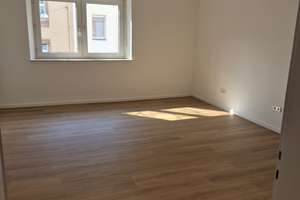 Nähe Luitpoldhain!! Helle 3,5-Zimmer Wohnung mit Balkon im 2. OG in Nürnberg Bleiweiß – Holzgartenstr. 49, 90461 Glockenhof, Nürnberg – Vorschaubild 6