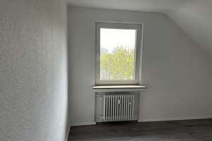 Modernisierte 3,5-Zimmer-Wohnung im Dachgeschoss – Die vollständige Adresse der Immobilie erhältst du vom Anbieter., 45892 Resse, Gelsenkirchen – Vorschaubild 28