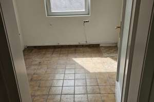  3-Zimmer-Wohnung mit Balkon in Wuppertal-Unterbarmen – 42287 Barmen, Wuppertal – Vorschaubild 8