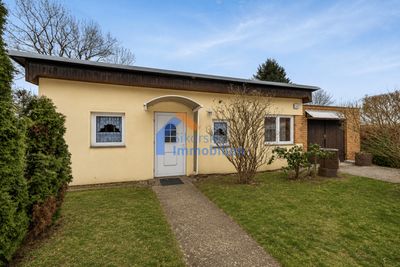 Idyllisches Wochenendgrundstück mit Bungalow und Garage