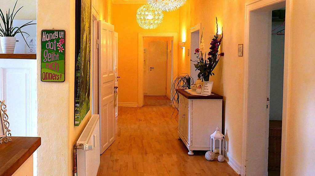 Immobilie in Rendsburg - Entweder eine große Traumwohnung oder 2 Wohnungen - Bild 0