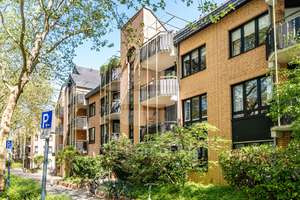 Gepflegte 2-Zimmer Wohnung mit Balkon und Tiefgaragenstellplatz in der Nähe vom Beethovenpark! – Die vollständige Adresse der Immobilie erhältst du vom Anbieter., 50935 Sülz, Köln – Vorschaubild 2