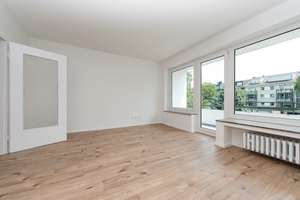 Ruhige 2-Zimmer-Wohnung mit großem Südbalkon in Duisburg-Neudorf-Süd – Waldstraße 97, 47057 Neudorf-Süd, Duisburg – Vorschaubild 2