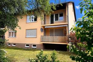 Modernisierte 3-Zimmer-Wohnung mit großem Südwest-Balkon in Straussdorf