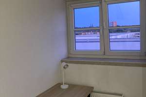 Voll Möblierte 1-Zimmer-Wohnung in Köln – Liebigstraße 145, 50823 Neuehrenfeld, Köln – Vorschaubild 1