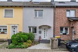 Junge Familien aufgepasst! – Reihenmittelhaus in Castrop-Rauxel – Die vollständige Adresse der Immobilie erhältst du vom Anbieter., 44581 Castrop-Rauxel – Vorschaubild 1