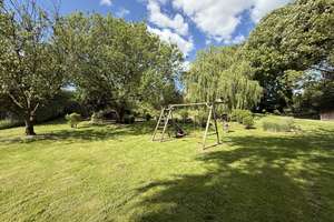 Exklusives Einfamilienhaus in Jöllenbeck - 7ZK2B  / 3.700m2 eingezä. Grundst. Teich Wellness-BAD – Beckendorfstraße 167, 33739 Dornberg, Bielefeld – Vorschaubild 46