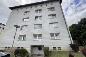 Frisch renovierte 2,5 Zimmer mit modernisiertem Duschbad und separatem WC