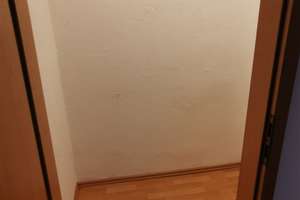 ***3-Zimmer mit Laminat, AR, EBK, Tageslichtbad mit Wanne*** – Krügerstraße 1, 9131 Ebersdorf, Chemnitz – Vorschaubild 8