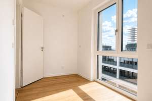 Jetzt verfügbar | 3-Zimmer-Wohnung (Typ 27 groß) mit Balkon, Gäste-WC und eigenem Keller – Raderberggürtel 50, 50968 Marienburg, Köln – Vorschaubild 5