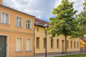 Mehr als 2 Zimmer: Altbauwohnung mit 28 m² beheizter Zusatzfläche und Stellplatz in Babelsberg
