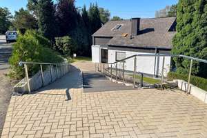Gepflegtes Einfamilienhaus mit Einliegerwohnung in Obersetzen – Die vollständige Adresse der Immobilie erhältst du vom Anbieter., 57078 Obersetzen, Siegen – Vorschaubild 3