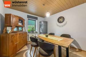 RESERVIERT!!!
Einziehen statt renovieren – Einfamilienhaus mit Wintergarten, 2 Bädern und Garage – Die vollständige Adresse der Immobilie erhältst du vom Anbieter., 66589 Merchweiler – Vorschaubild 4