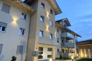Raum für Leben! Stilvolle 4-Zimmer-Neubauwohnung mit durchdachtem Grundriss und Süd-Südost-Balkon – Kufsteiner Straße 62, 83064 Raubling – Vorschaubild 12