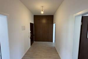 Alltagstaugliche 2-Zimmer-Wohnung in zentraler Lage von Köln – Karolingerring 12, 50678 Neustadt/Süd, Köln – Vorschaubild 2
