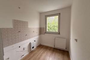 Renovierte 4-Zimmer-Wohnung mit Balkon in Wuppertal  – Hesselnberg 25, 42285 Barmen, Wuppertal – Vorschaubild 8
