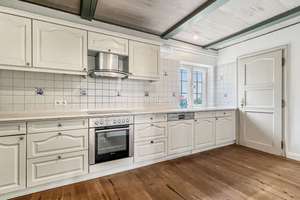 Exklusiver Reetdachtraum | 275qm2 – 7 Zimmer | SYLT vor der Tür | Sauna, EBK., Whirpool uvm. – Die vollständige Adresse der Immobilie erhältst du vom Anbieter., 25924 Emmelsbüll-Horsbüll – Vorschaubild 23