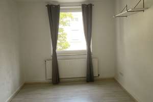 Helle 2-Zimmer Wohnung im 2. OG in Düsseldorf-Oberbilk – Industriestr. 35, 40227 Oberbilk, Düsseldorf – Vorschaubild 2