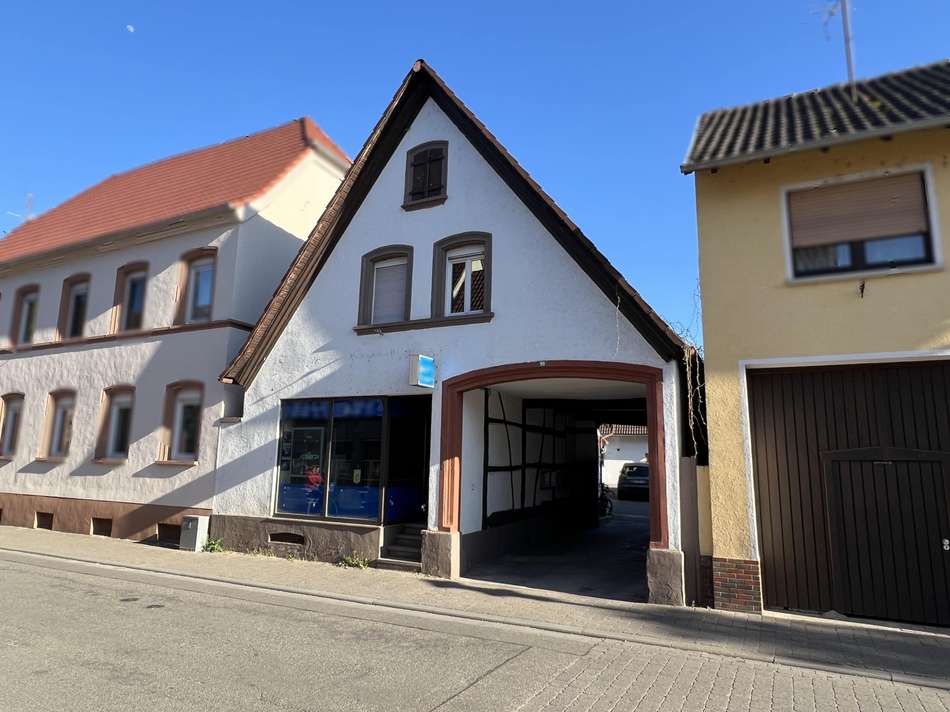 Straßenansicht