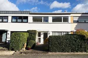 Lichtdurchflutetes Reihenmittelhaus mit Gartenparadies und Außenschwimmbecken am Ennert – Die vollständige Adresse der Immobilie erhältst du vom Anbieter., 53229 Holtorf, Bonn – Vorschaubild 14