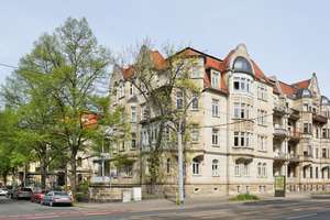 Große 3-Zimmer-Wohnung mit Balkon! – Die vollständige Adresse der Immobilie erhältst du vom Anbieter., 1069 Südvorstadt-West, Dresden – Vorschaubild 2