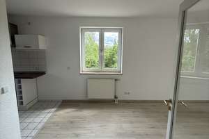 Schöne 3 Raum Wohnung im Dachgeschoss – Junkersstraße 28 c, 38820 Halberstadt – Vorschaubild 4