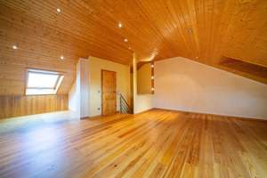 Raumwunder mit Potenzial! 140 m² Wohnfläche mit Garten und Garage in Frechen-Bachem – Die vollständige Adresse der Immobilie erhältst du vom Anbieter., 50226 Frechen – Vorschaubild 2