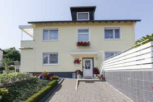 Gepflegtes Einfamilienhaus mit wunderschönem Grundstück – Gießen (Kreis) – Vorschaubild 4