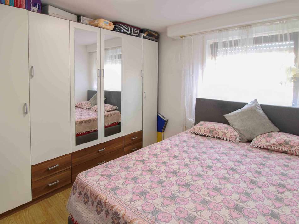 Schlafzimmer UG