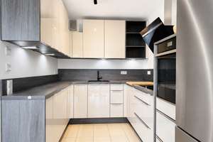 Hochwertig möblierte 3-Zimmer-Wohnung mit Süd-Loggia, TG und Einbauküche – Anneliese-Fleyenschmidt-Straße 15, 81737 Altperlach, München – Vorschaubild 6