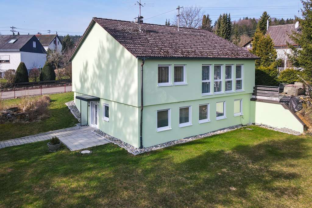 Immobilie in Gammertingen - Ein Haus • viele Möglichkeiten und die Natur direkt vor der Haustür - Bild 0