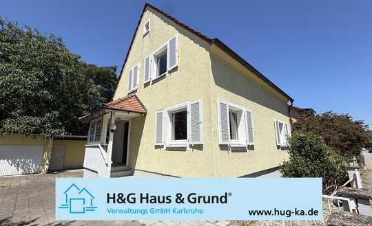 FREIWERDEND: Einfamilienhaus auf großem Grundstück und weiterer Bauplatz in Neureut-Kirc