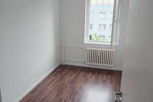 Gepflegte Vierzimmerwohnung im 3. OG ( ohne Aufzug ) in der Paul-Hertz-Siedlung, frei ab sofort – Teichgräberzeile 5, 13627 Charlottenburg-Nord, Berlin – Vorschaubild 5