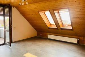 Helle 3-Zimmer-Dachgeschosswohnung mit Süd-Balkon und Aussicht – Die vollständige Adresse der Immobilie erhältst du vom Anbieter., 70563 Heerstraße, Stuttgart – Vorschaubild 3